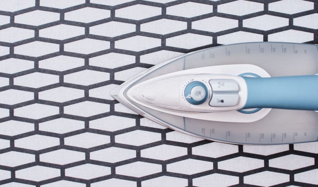 Best ironing board covers featured img